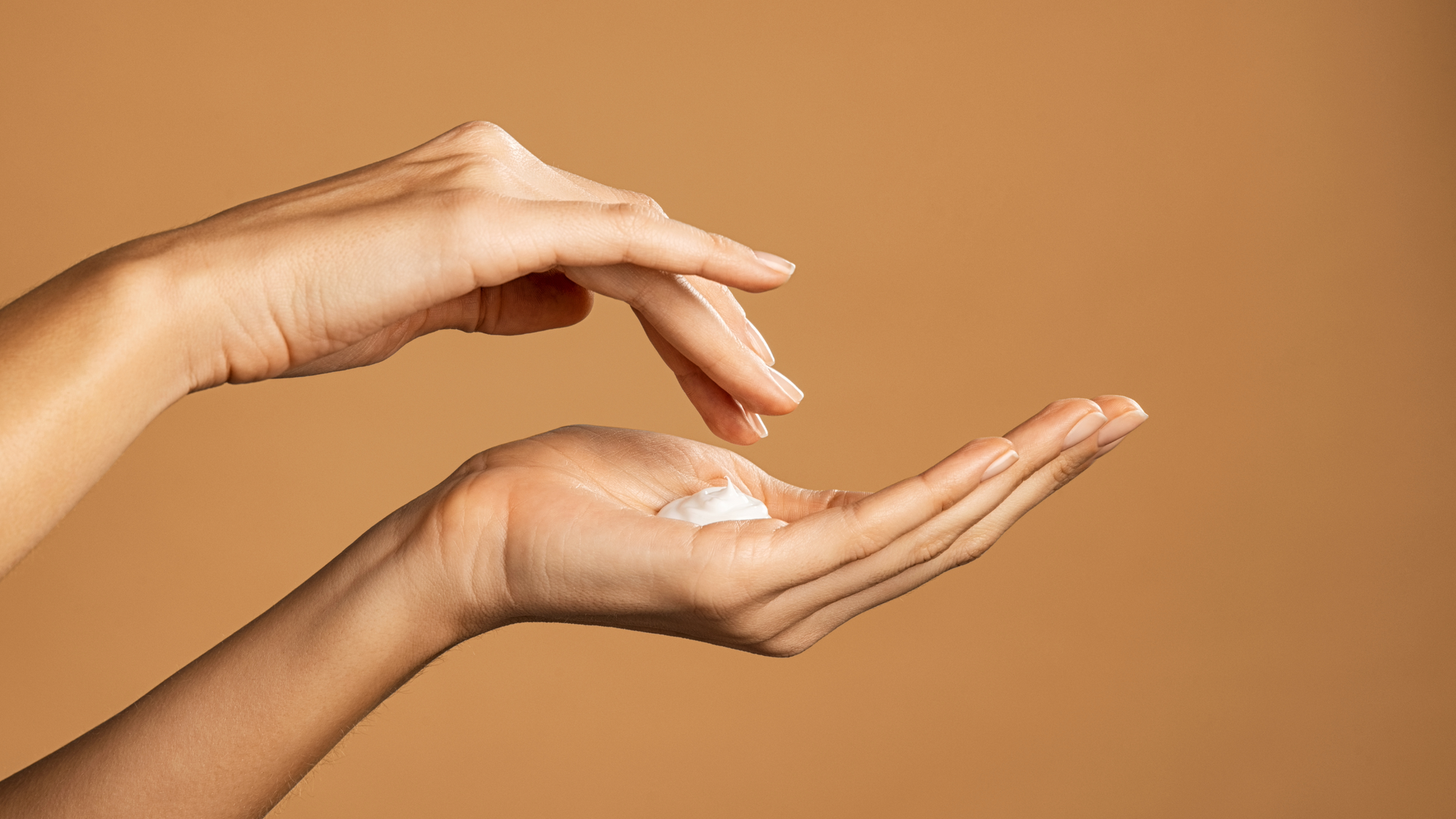 Luonnonkosmetiikka - käsien hoito