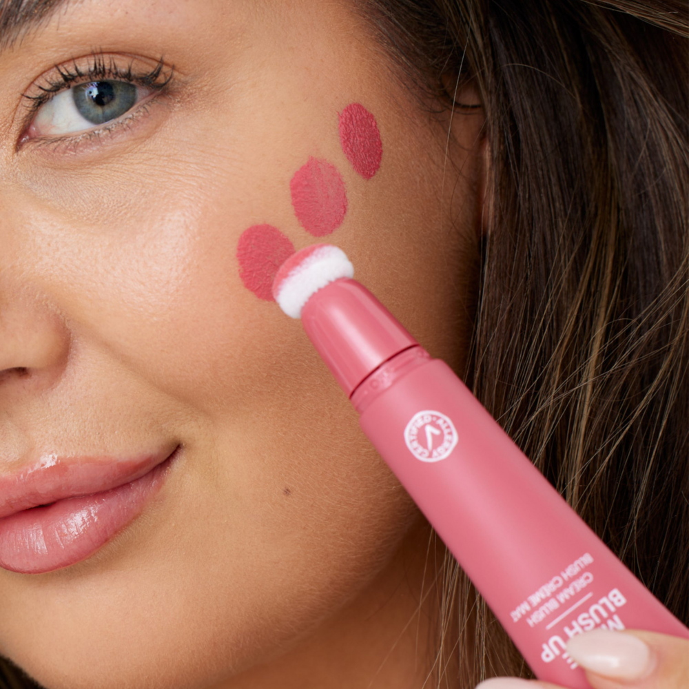 Tuotekuva: GOSH Matte Blush Up -voidemainen poskipuna 14 ml, 003 Cherry Berry