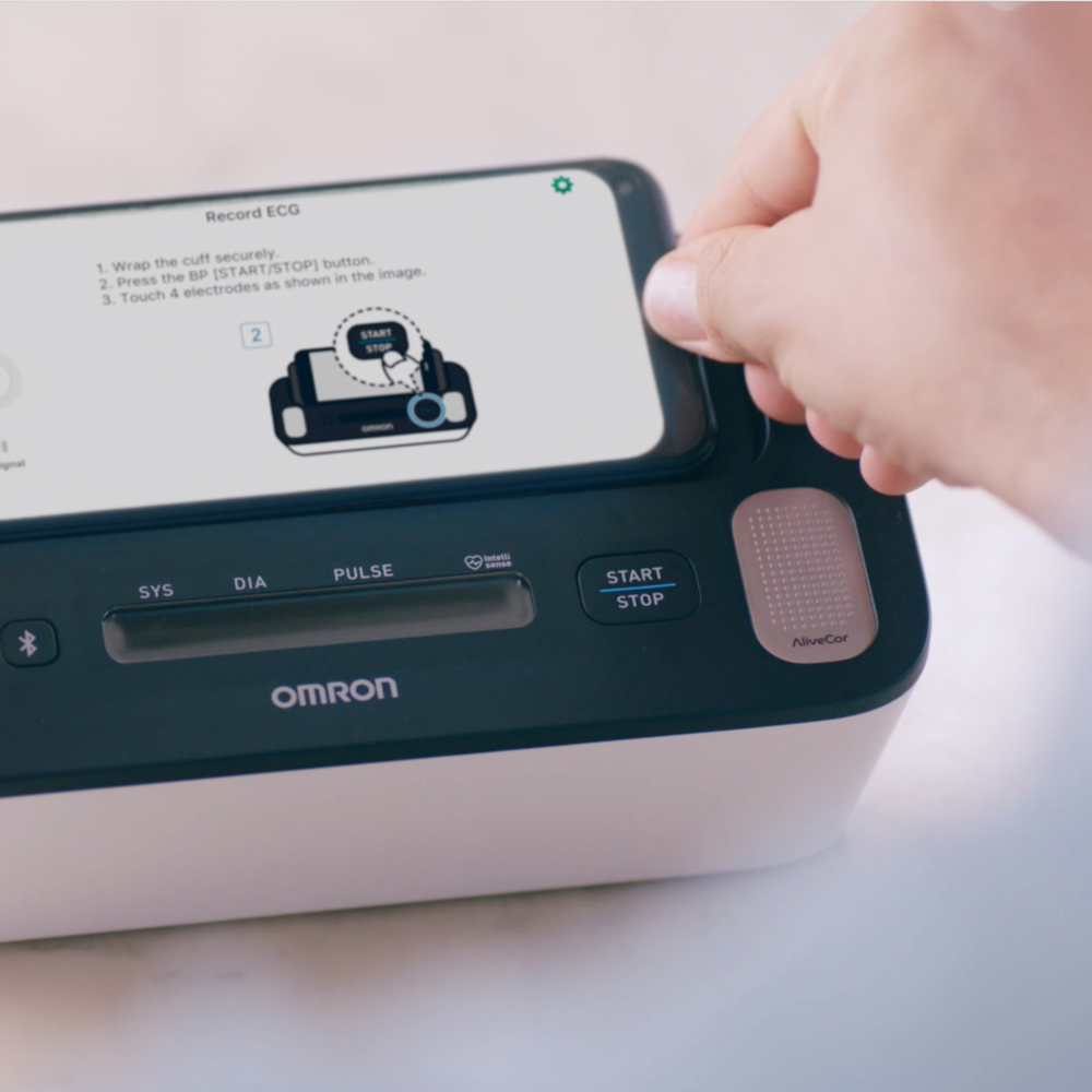 Tuotekuva: Omron Complete EKG- ja verenpainemittari