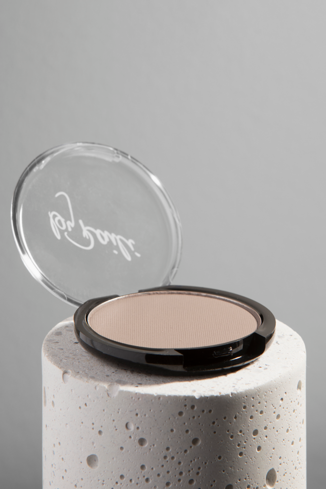 Tuotekuva: By Raili Velvet Eyeshadow -luomiväri 03 Sand 3g 